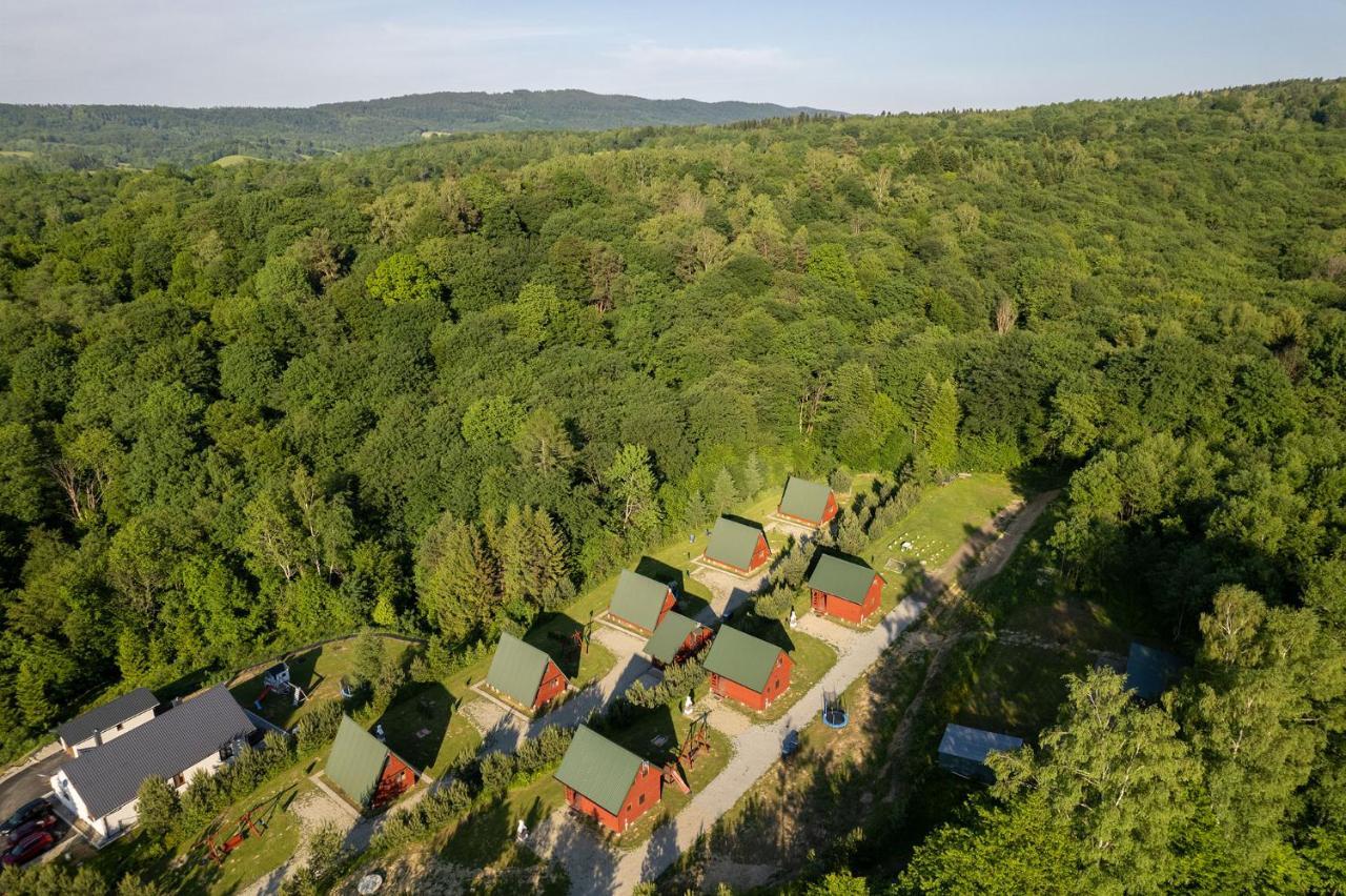 Uweronci Hotel Ustrzyki Dolne Exterior photo